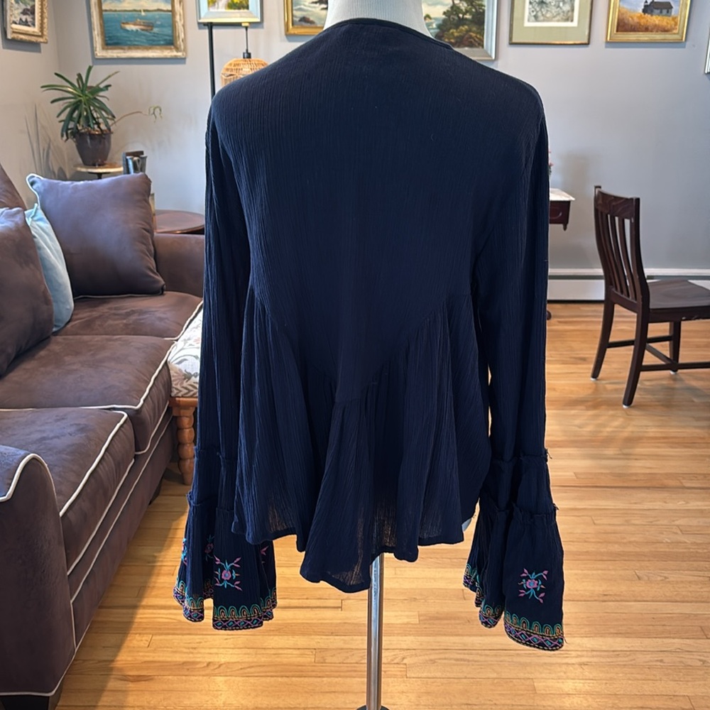 KAS NEW YORK Women's Navy Embroidered Bell Sleeve snap front blouse - Picture 5 of 8